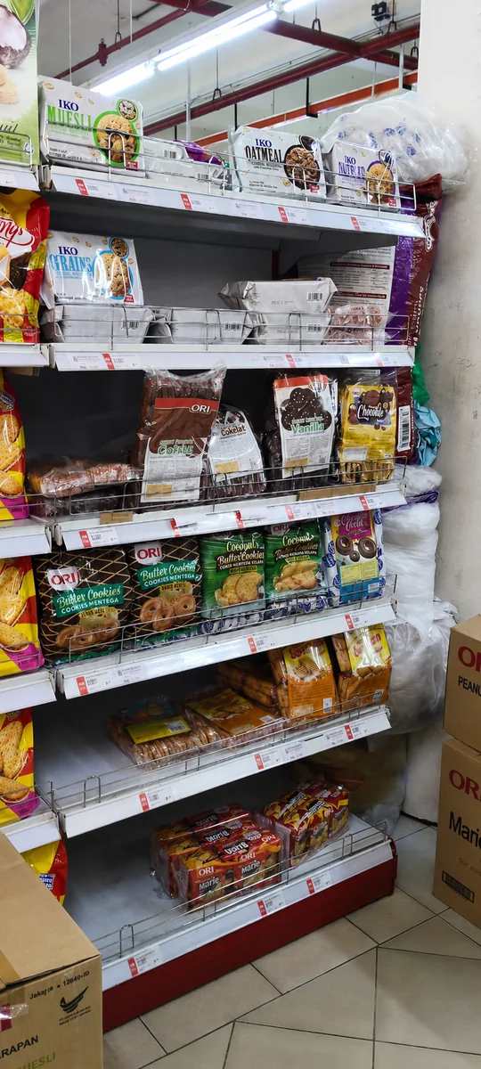 Shelf before a Kimyap merchandising visit